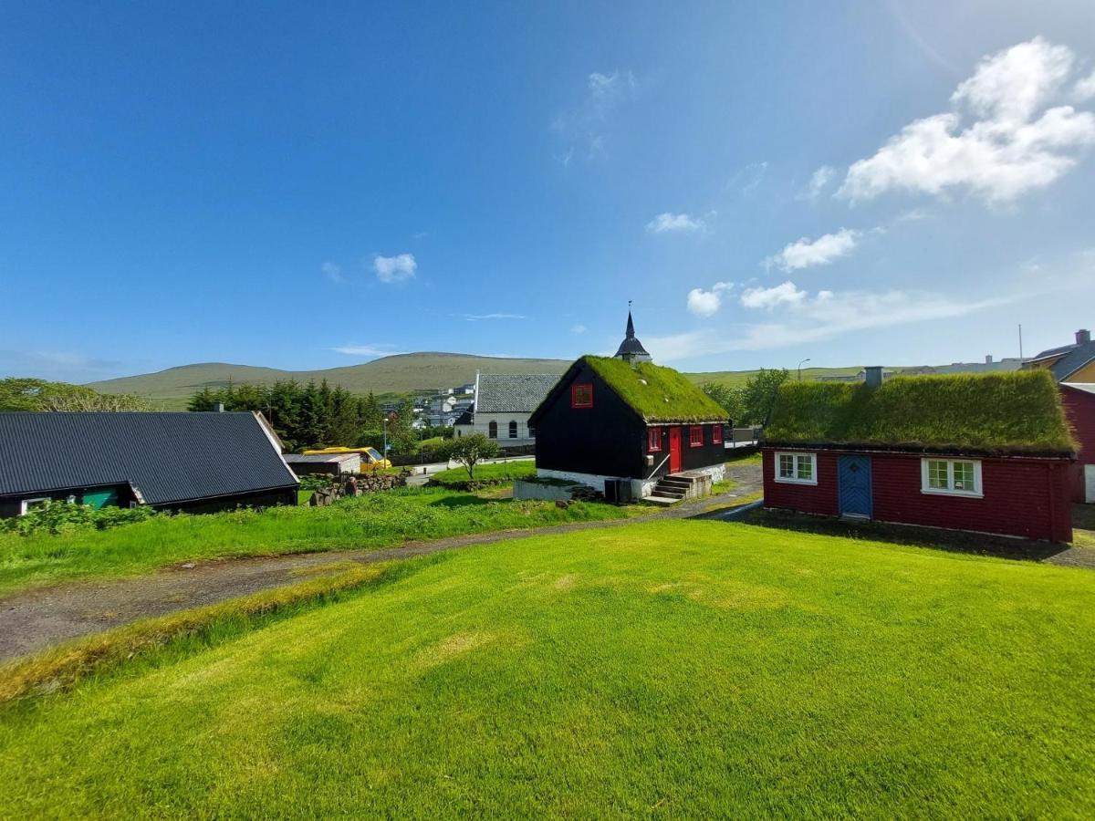 Turf House Cottage - Near Airport Mithvagur Extérieur photo