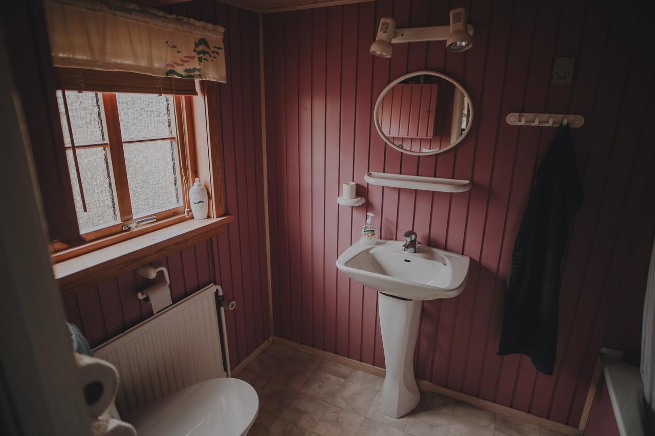 Turf House Cottage - Near Airport Mithvagur Extérieur photo